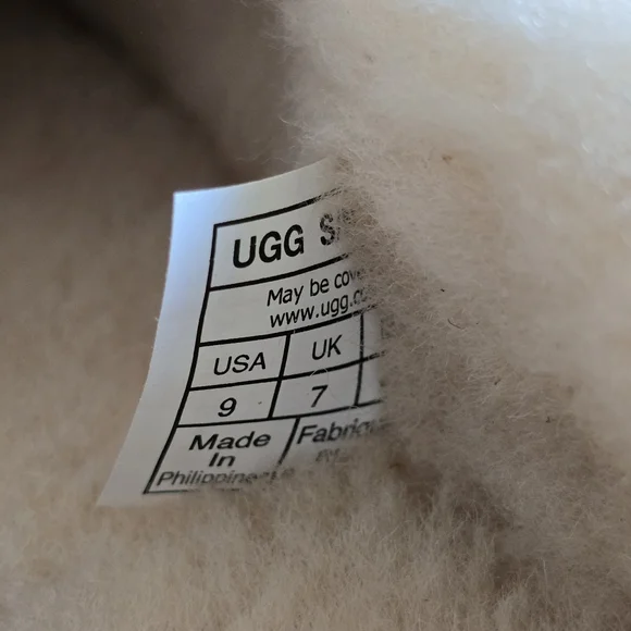 UGG  Dakota Suede Slippers - Picture 8 of 11